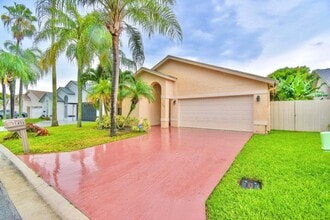 Building Photo - 1456 Waterway Cove Dr