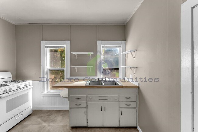 Foto del edificio - 934 Hovey St SW