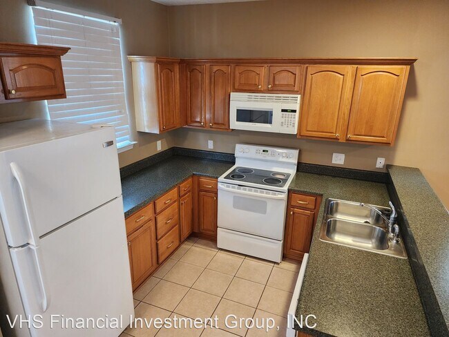 Building Photo - 4 br, 3.5 bath House - 122 Governors Blvd
