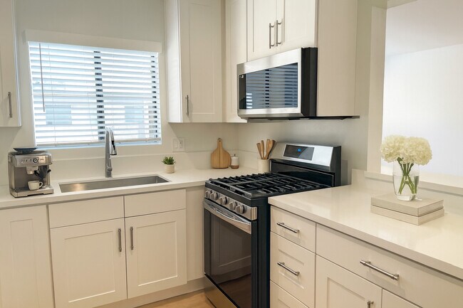 Foto del edificio - 800 Orange Grove Avenue