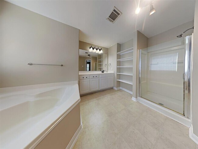 Foto del edificio - 4631 Nueces River Loop