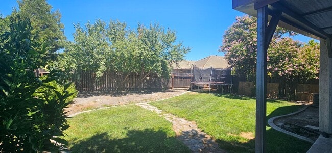 Photo - 5796 Bridgecross Drive House