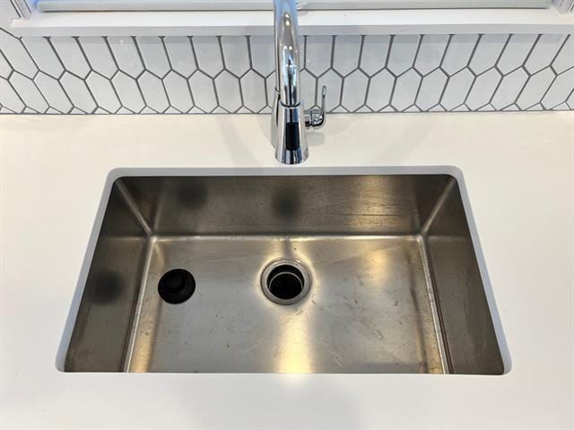 Foto del edificio - 6138 Monticello Ave