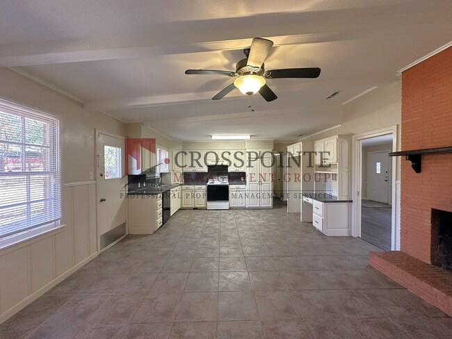 Foto del edificio - Tour Today! Newly Updated 3 Bedroom 2 Bath...