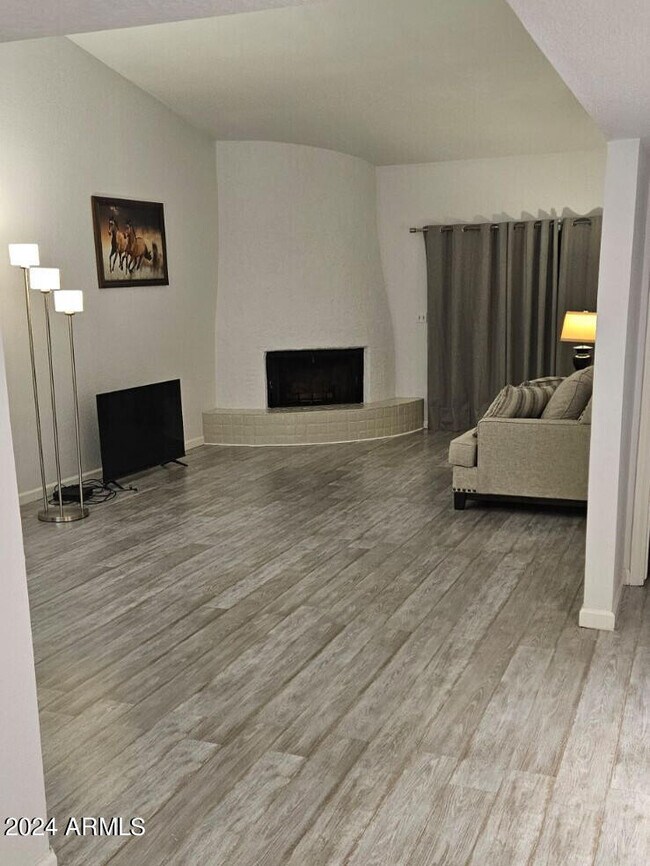 Foto del edificio - 8330 N 21st Dr