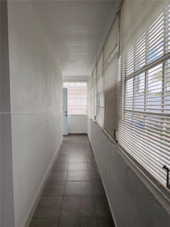 Foto del edificio - 6613 Evergreen Dr