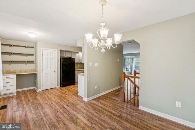 Building Photo - 5494 Prince William Ct