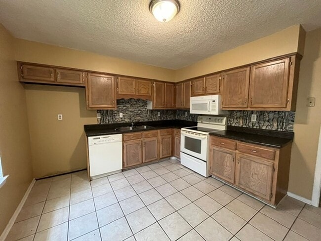 Photo - Renovated 3 Bedroom 1.5 Bath Home for Rent!!