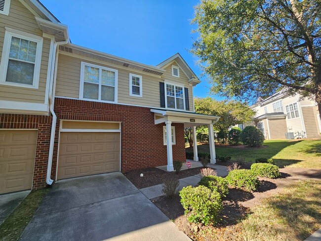 Foto del edificio - Updated Townhome in Ballantyne!!!!