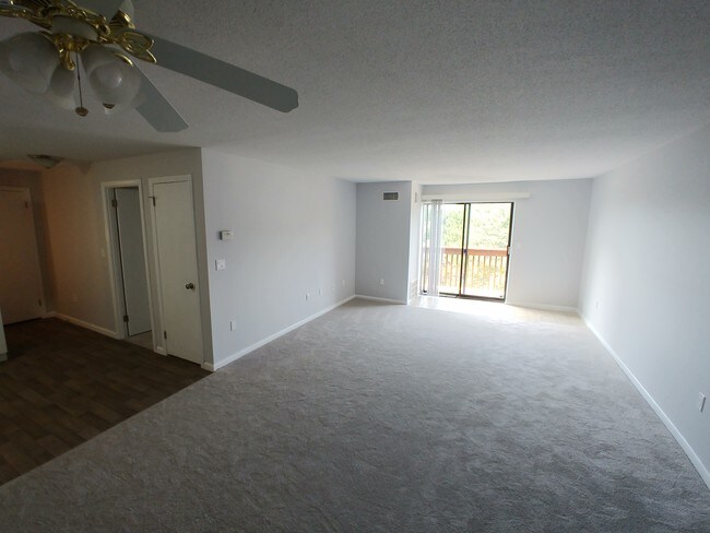 Building Photo - 1427 Harbor View Dr