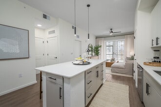 Building Photo - Fiori Apartments