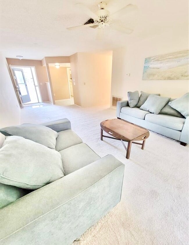 Building Photo - 4105 La Pasida Ln