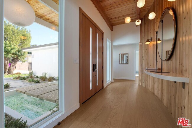 Foto del edificio - 211 Bellino Dr