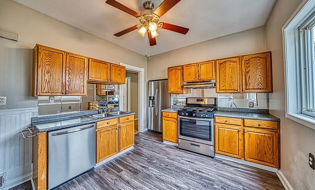 Foto principal - 558 Crescent Ave