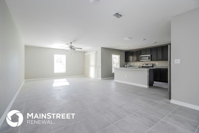 Foto del edificio - 127 Tulip Ln