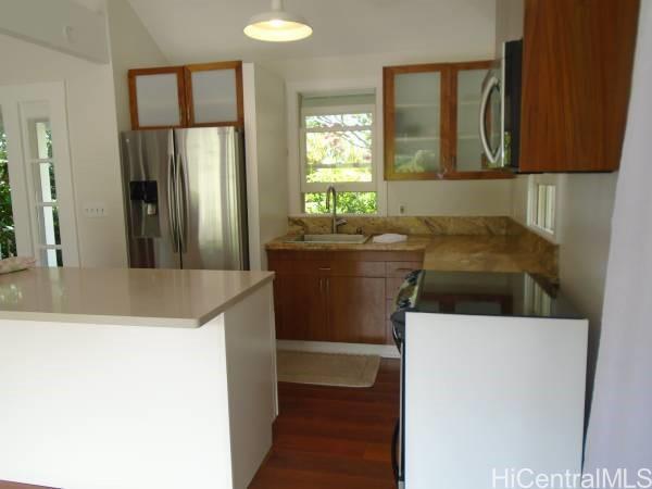 Foto del edificio - 60 Country Club Rd
