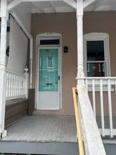 Building Photo - 529 Howard Ave