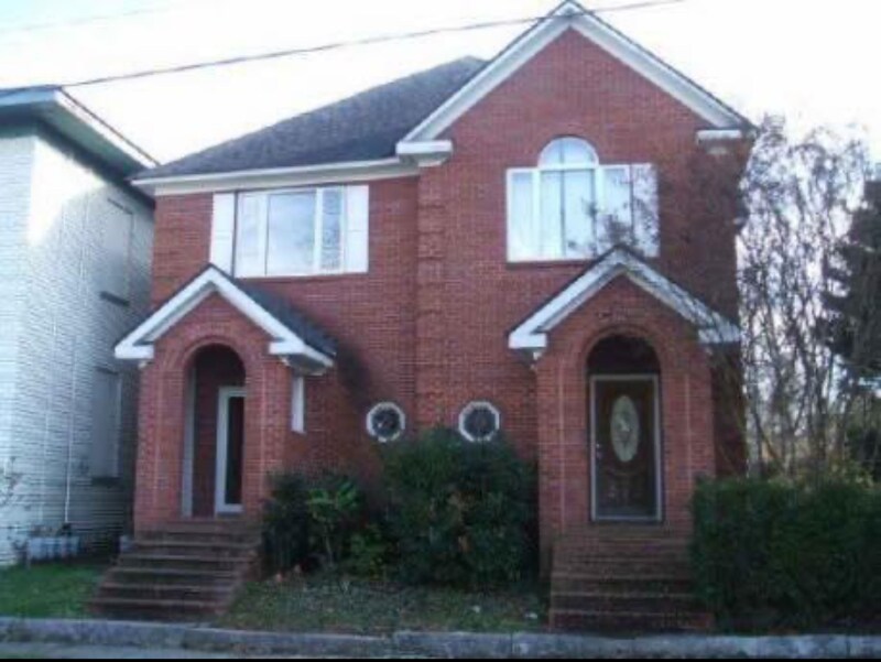 Primary Photo - 310 3rd Ave