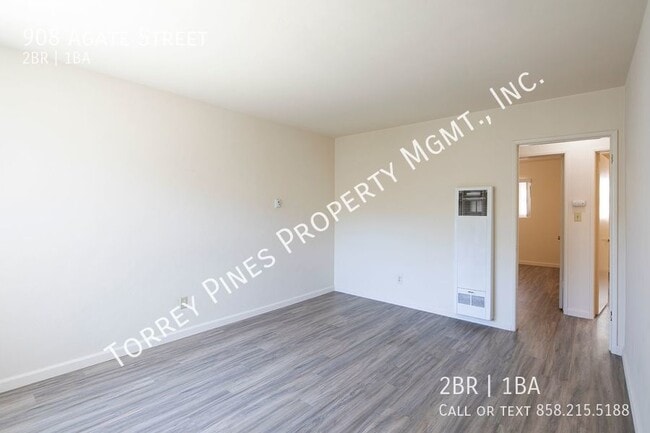 Building Photo - *OPEN HOUSE: 7/29 10am-11am* Charming 2 BR...