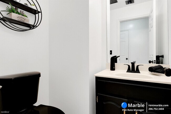 Foto del edificio - 2 br, 2.5 bath Townhome - 177 Skyview Dr