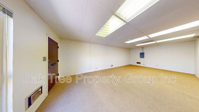 Building Photo - 2515 Santa Clara Ave