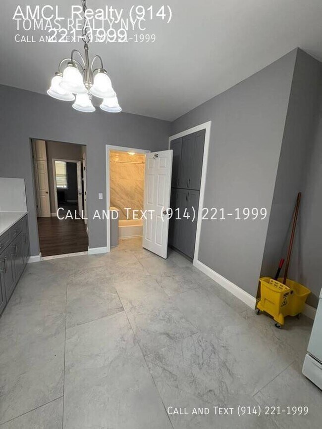 Building Photo - 109 Linden St