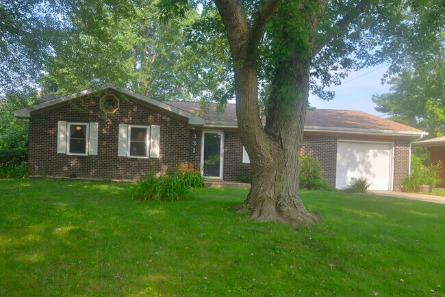 Foto del edificio - 331 Woodland Dr