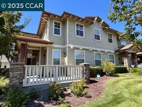 Building Photo - 1411 Arianna Ln