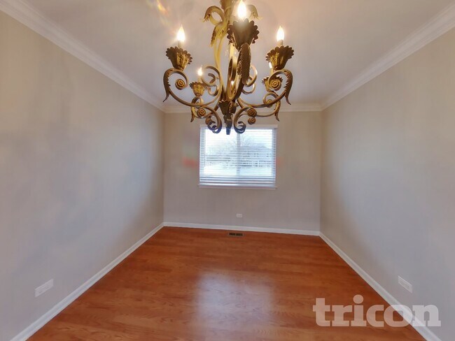 Building Photo - 16137 S Lexington Dr