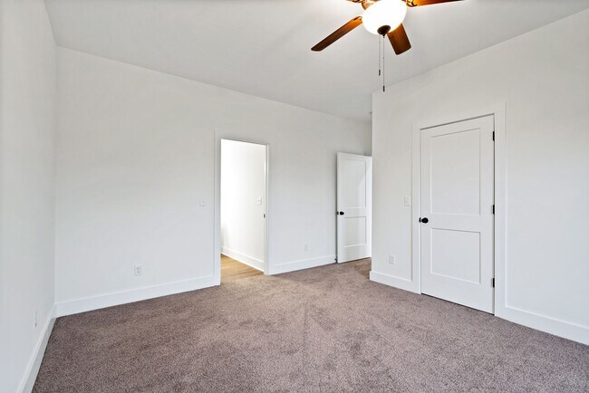 Building Photo - 214 Baylor Ct