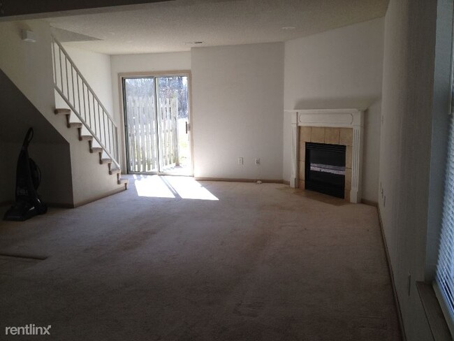 Foto del edificio - 122 Cambridge Meadows Ln