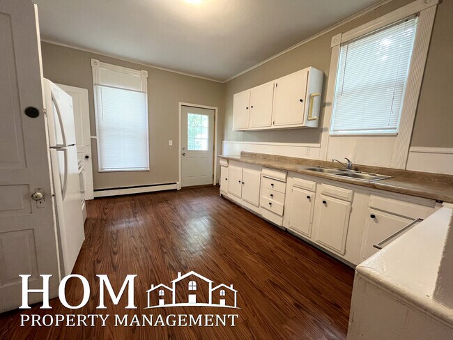 Foto del edificio - 229 Center St