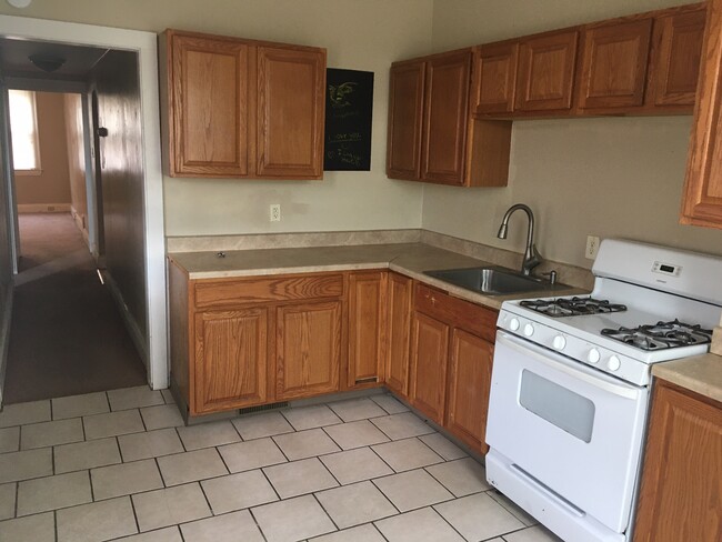 Building Photo - 207 Boggs Ave