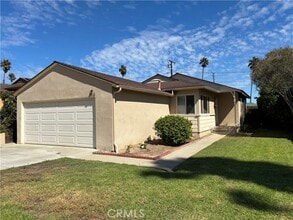 Building Photo - 516 Cluster Ln