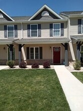 Building Photo - 110 Squire Cir
