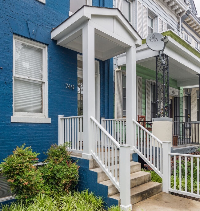 Photo - 749 Park Rd NW Apartments