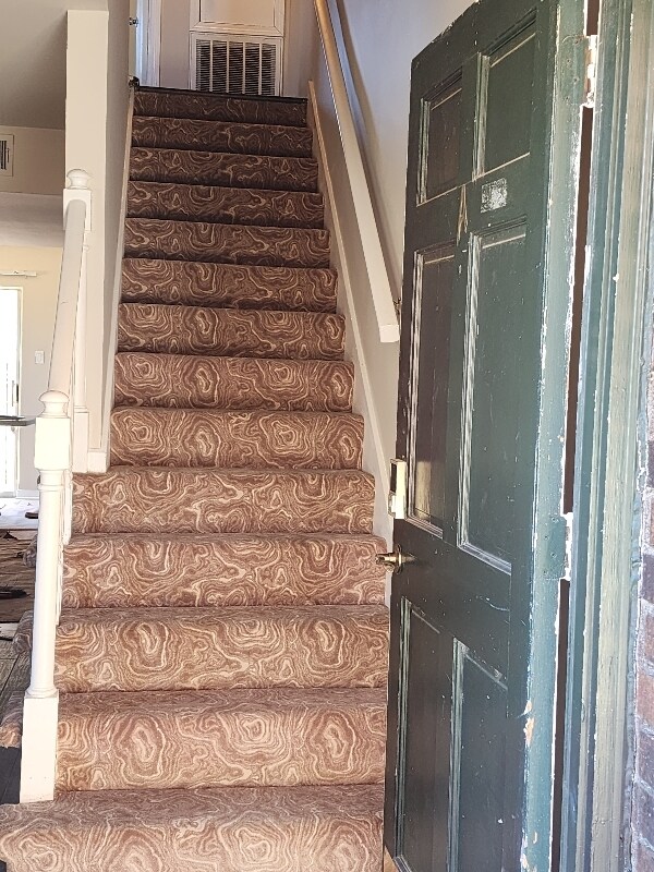 Building Photo - 1532 Hickory Ave