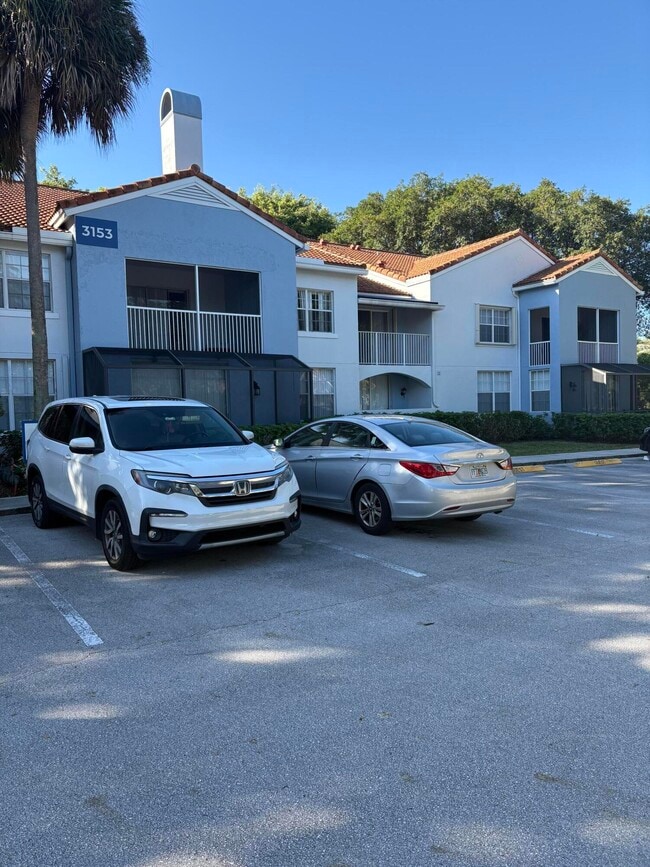 Foto del edificio - 3153 Clint Moore Rd