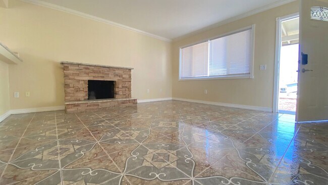 Foto del edificio - Spacious Home In Sunny Upper Seaside