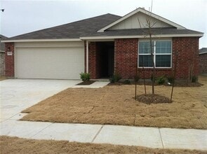 Building Photo - 5817 Mountain Bluff Dr