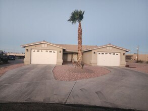 Building Photo - 2940 Cork Ln