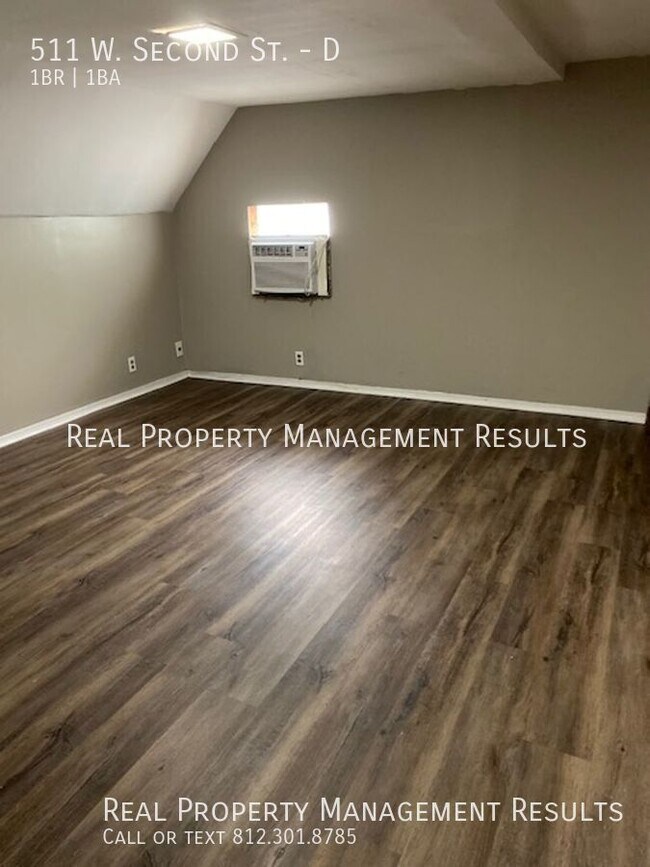 Foto del edificio - 511 W. Second St.-D