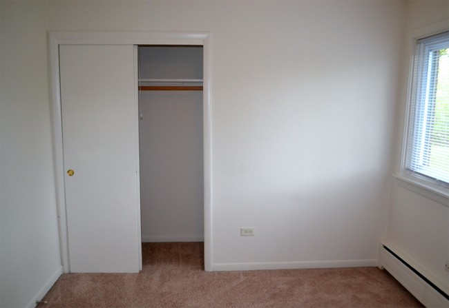 Foto del edificio - 530 Seegers Rd