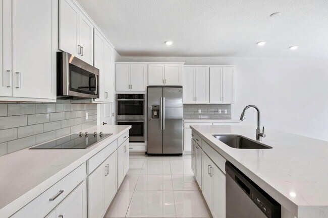 Building Photo - 214 Preserve Trl S