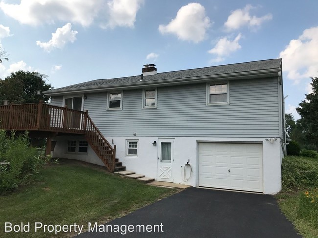 Building Photo - 32 Penn Ridge Dr