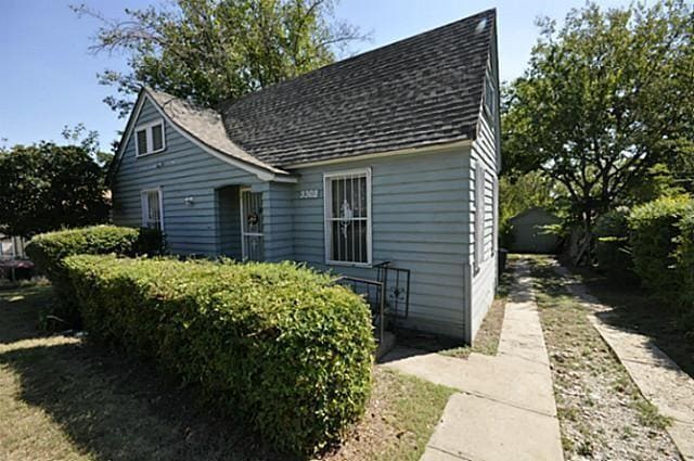 Building Photo - 3302 Fairview Ave