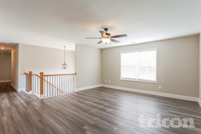 Foto del edificio - 209 Hampton Oaks Cir