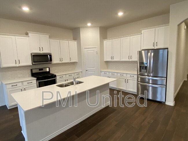 Building Photo - 2920 Brady Starr Dr