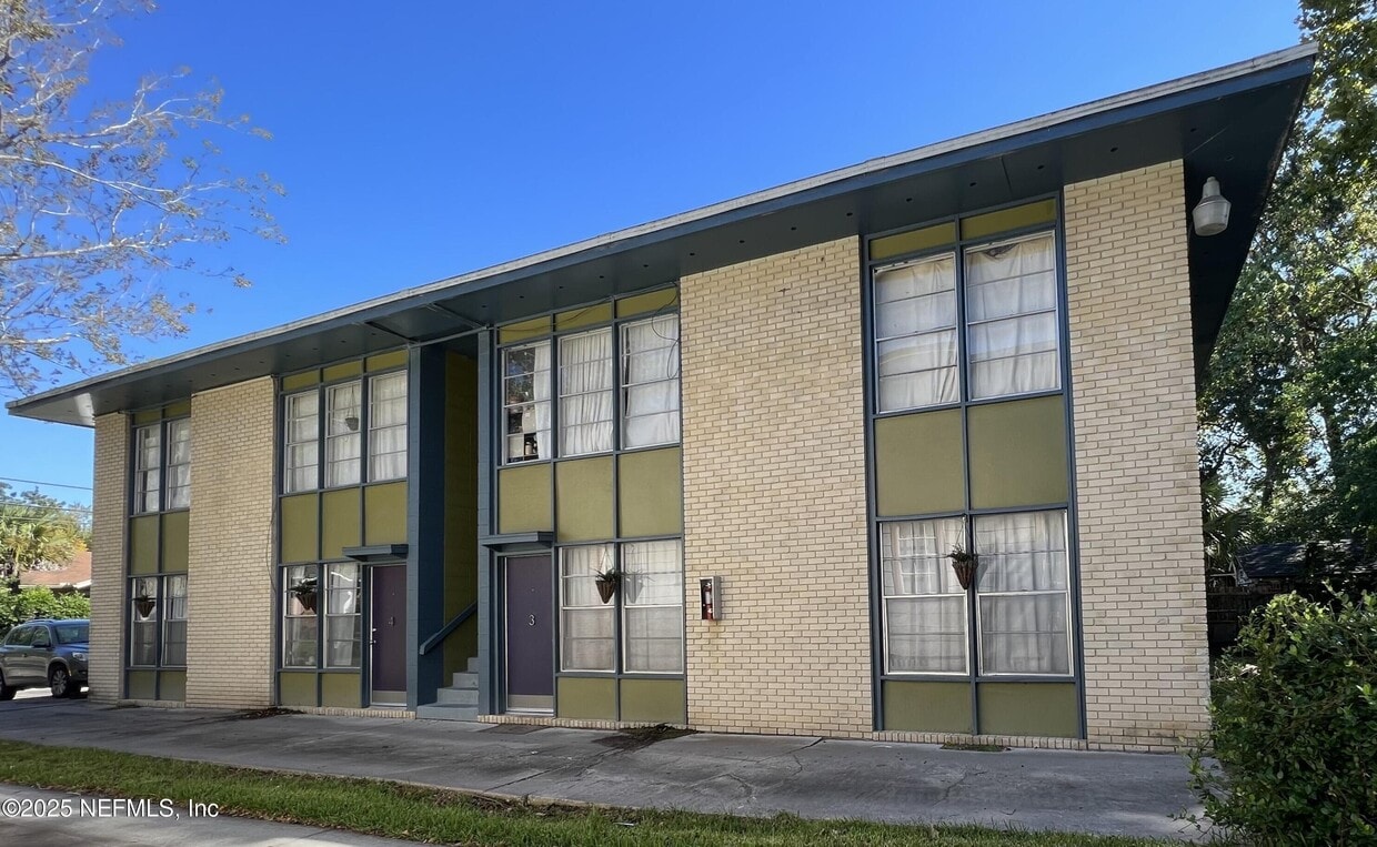 Primary Photo - 2960 REMINGTON St