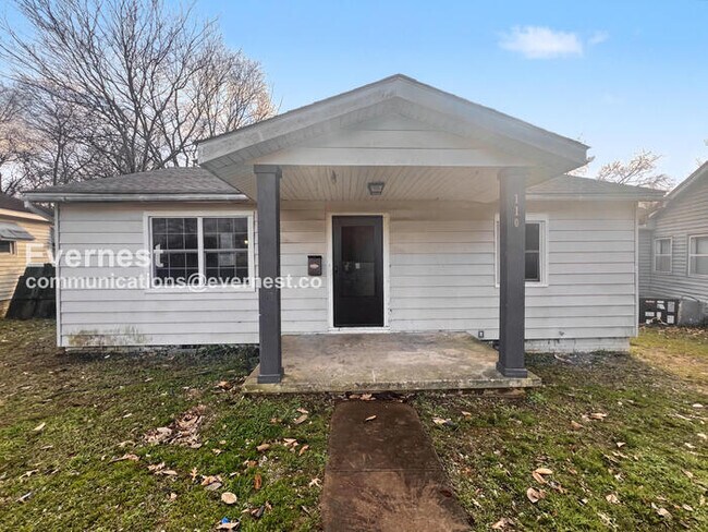 Foto del edificio - 3 Bed, 2 Bath Home with Fenced Yard / Pet-Friendly / Vouchers Accepted / Available Now!